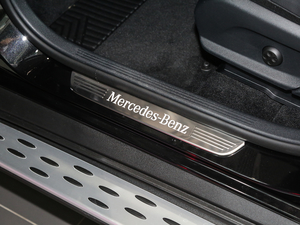 2018GLC 300 4MATIC ISUV g