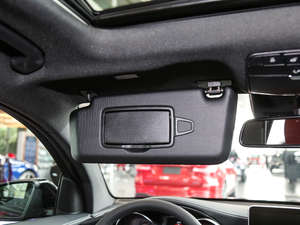 2018GLC 300 4MATIC ISUV g