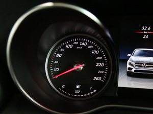 2018GLC 300 4MATIC ISUV п؅^