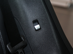 2018GLC 200 4MATIC ISUV g