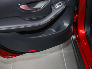 2018GLC 200 4MATIC ISUV g