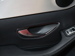 2018GLC 200 4MATIC ISUV g