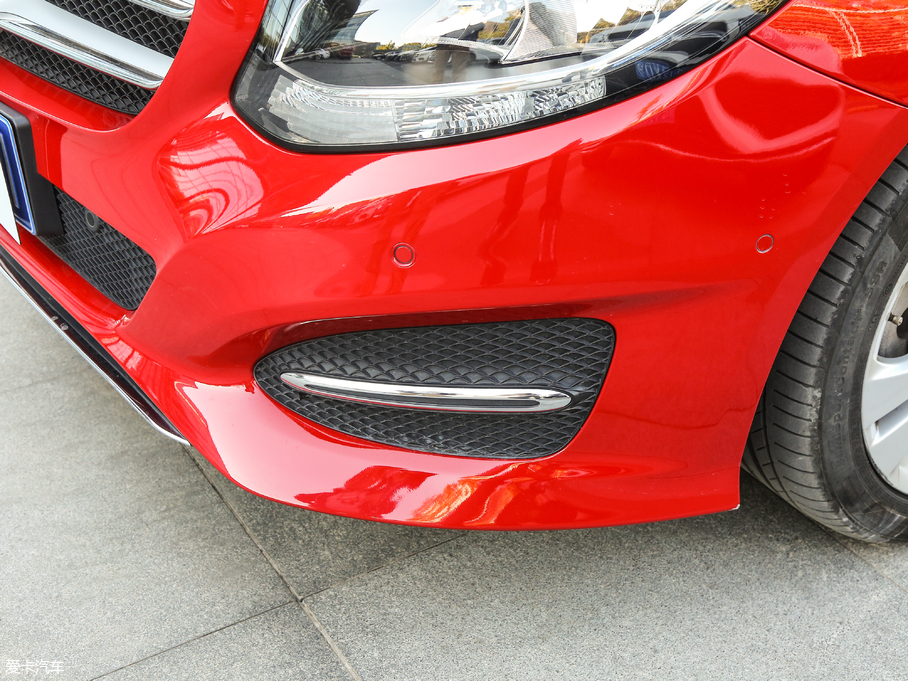 2018YB(j) B 200 (dng)