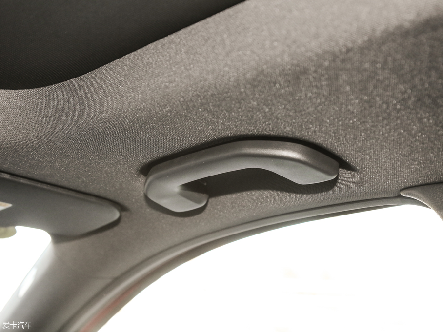 2018YB(j) B 200 (dng)