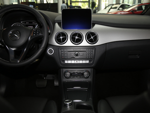 2018B 200 r(sh) п_(ti)