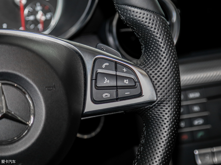 2018YSLC 260 (dng)