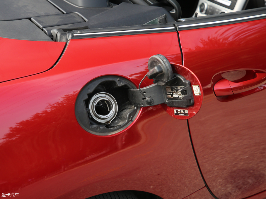 2018YSLC 260 (dng)