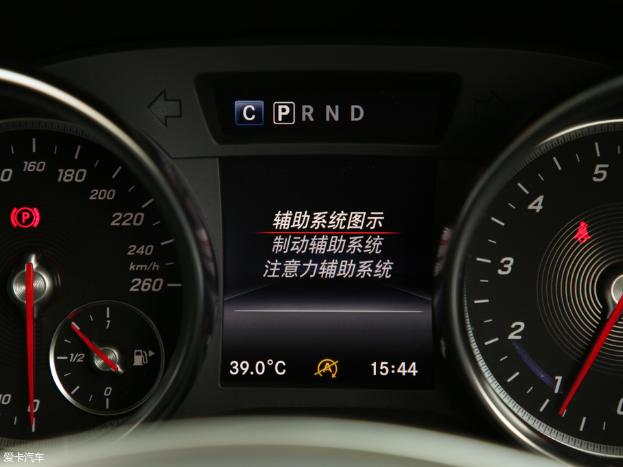 2018YSLC 260 (dng)