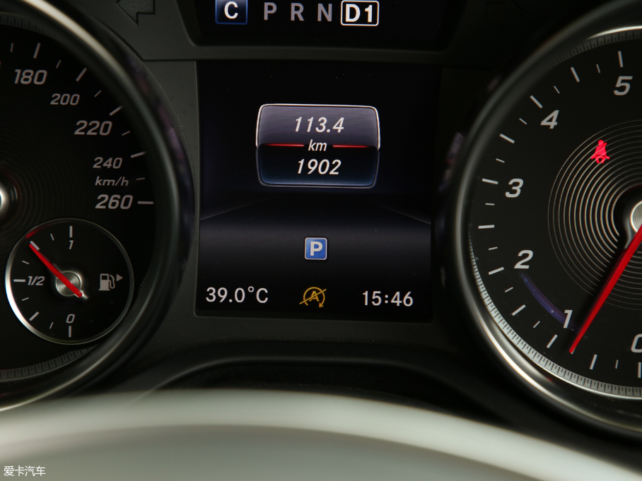 2018YSLC 260 (dng)