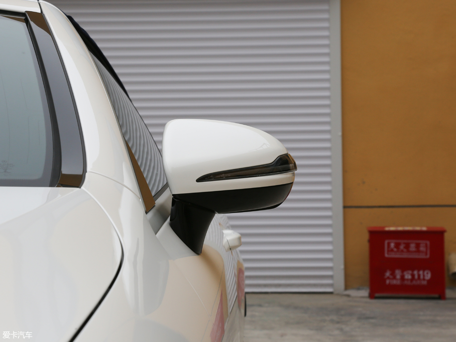 2018YE E 200 4MATICI܇