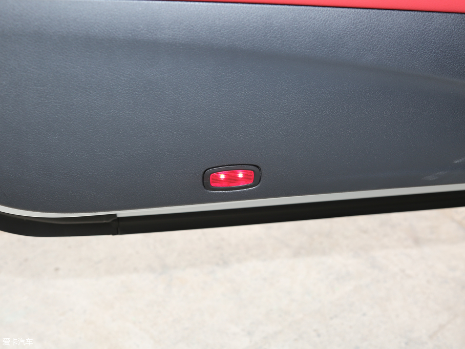 2018YE E 200 4MATICI܇