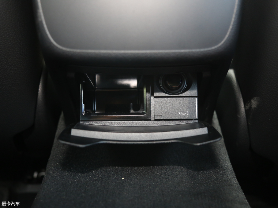 2018YE E 200 4MATICI܇