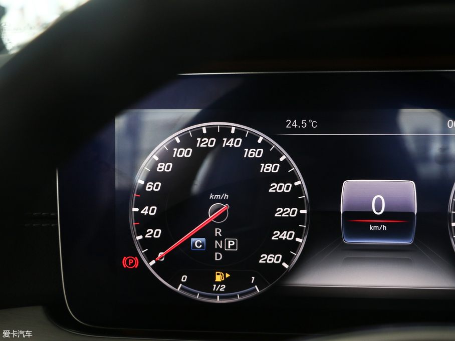 2018YE(j) E 200 I܇