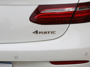 2018E 200 4MATICI܇ ^