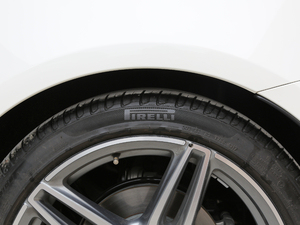 2018E 200 4MATICI܇ ^