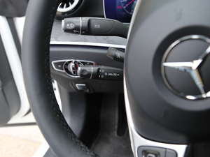 2018E 200 4MATICI܇ п؅^