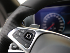 2018E 200 4MATICI܇ п؅^