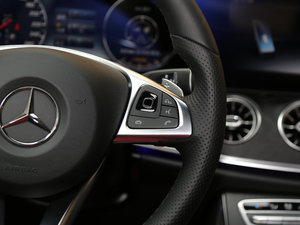 2018E 200 4MATICI܇ п؅^