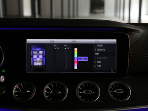 2018E 200 4MATICI܇ п؅^(q)