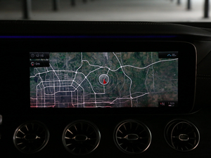 2018E 200 4MATICI܇ п؅^(q)