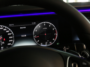 2018E 200 4MATICI܇ п؅^