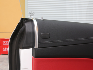 2018E 200 4MATICI܇ g