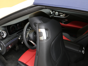 2018E 200 4MATICI܇ g