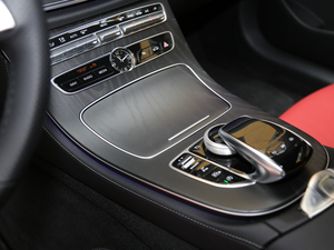 2018E 200 4MATICI܇ g