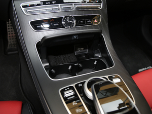 2018E 200 4MATICI܇ g