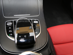 2018E 200 4MATICI܇ g