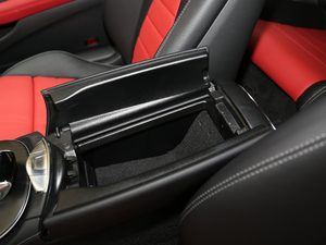 2018E 200 4MATICI܇ g