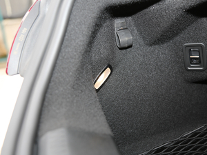 2018E 200 4MATICI܇ g