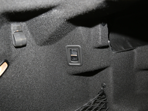 2018E 200 4MATICI܇ g