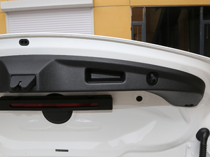 2018E 200 4MATICI܇ g