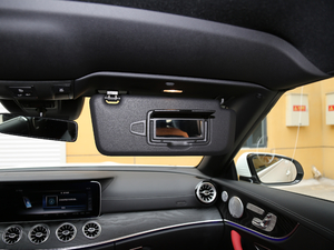 2018E 200 4MATICI܇ g