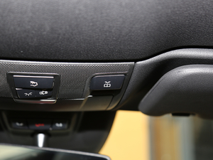 2018E 200 4MATICI܇ g