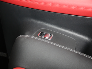 2018E 200 4MATICI܇ g