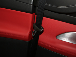 2018E 200 4MATICI܇ g