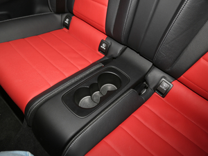 2018E 200 4MATICI܇ g