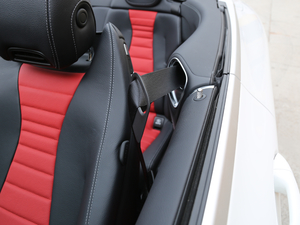 2018E 200 4MATICI܇ g