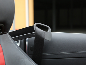 2018E 200 4MATICI܇ g