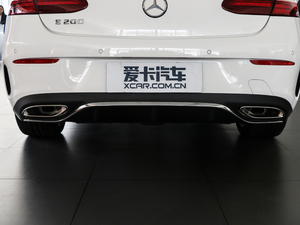 2018款E 200 敞篷轿跑车 排气管