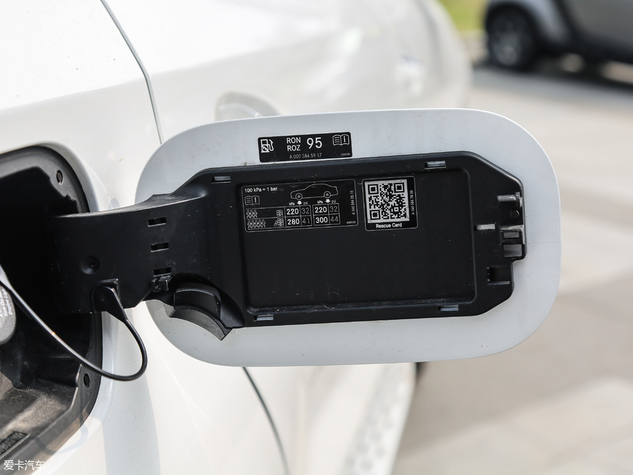 2018YGLE GLE 320 4MATIC Aذ