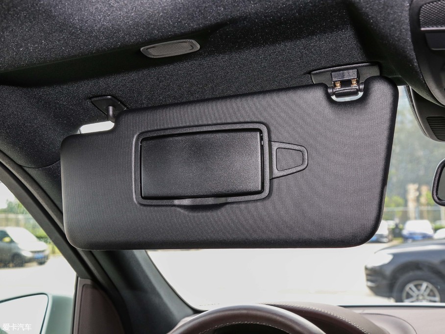 2018YGLE GLE 320 4MATIC Aذ