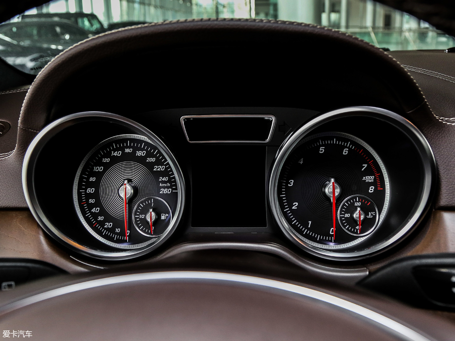 2018YGLE GLE 400 4MATIC ذ