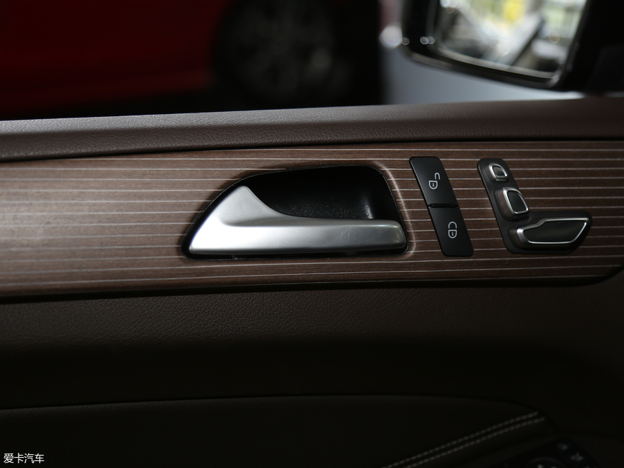 2018YGLE GLE 320 4MATIC Aذ