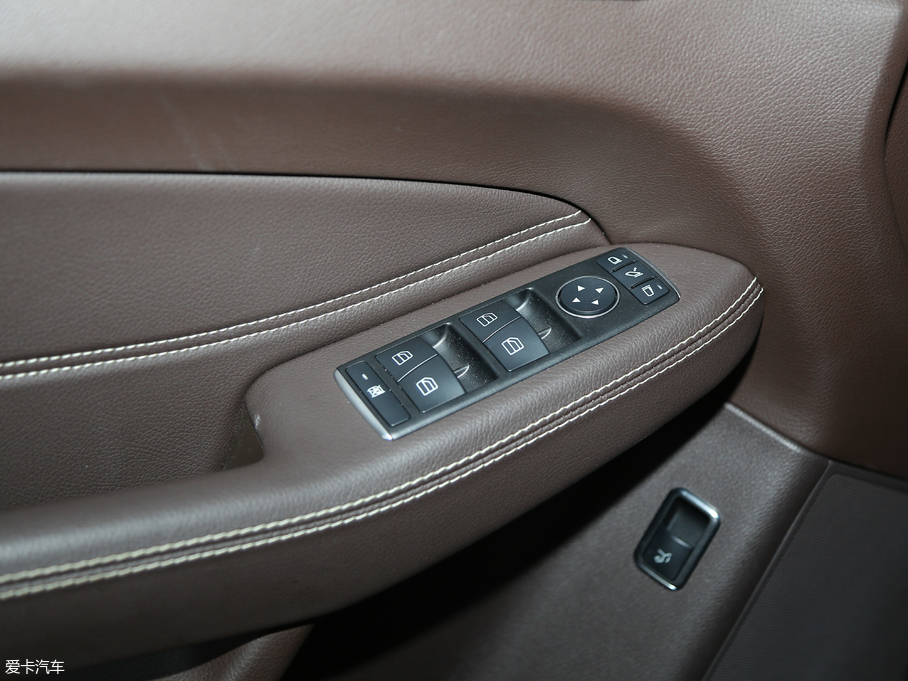 2018��YGLE GLE 320 4MATIC ���A����ذ�