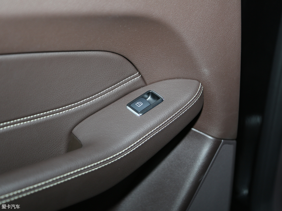 2018YGLE GLE 320 4MATIC Aذ