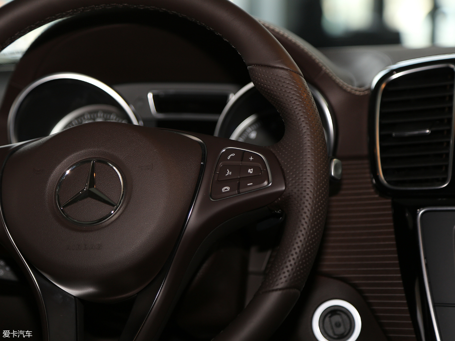 2018��YGLE GLE 320 4MATIC ���A����ذ�