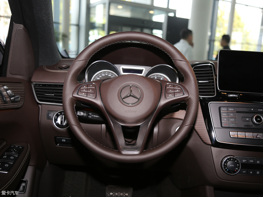 2018��YGLE GLE 320 4MATIC ���A����ذ�